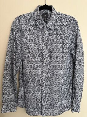 H&M Navy and White Floral Long-Sleeve Button-Down Shirt